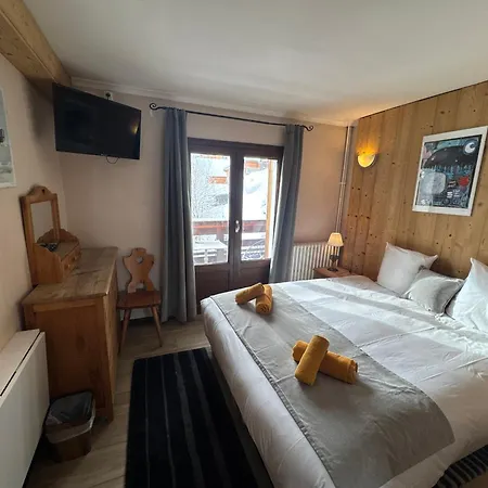 Le Cairn Hotel